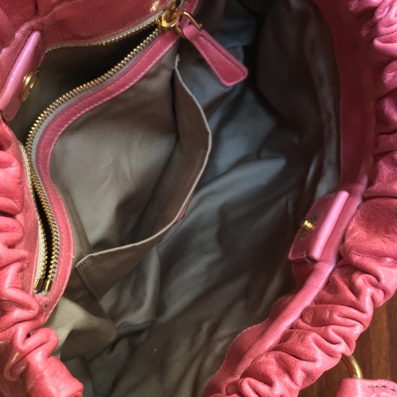 Miu Miu Vitello Lux Rosa Crossbody - Picture 7 of 17